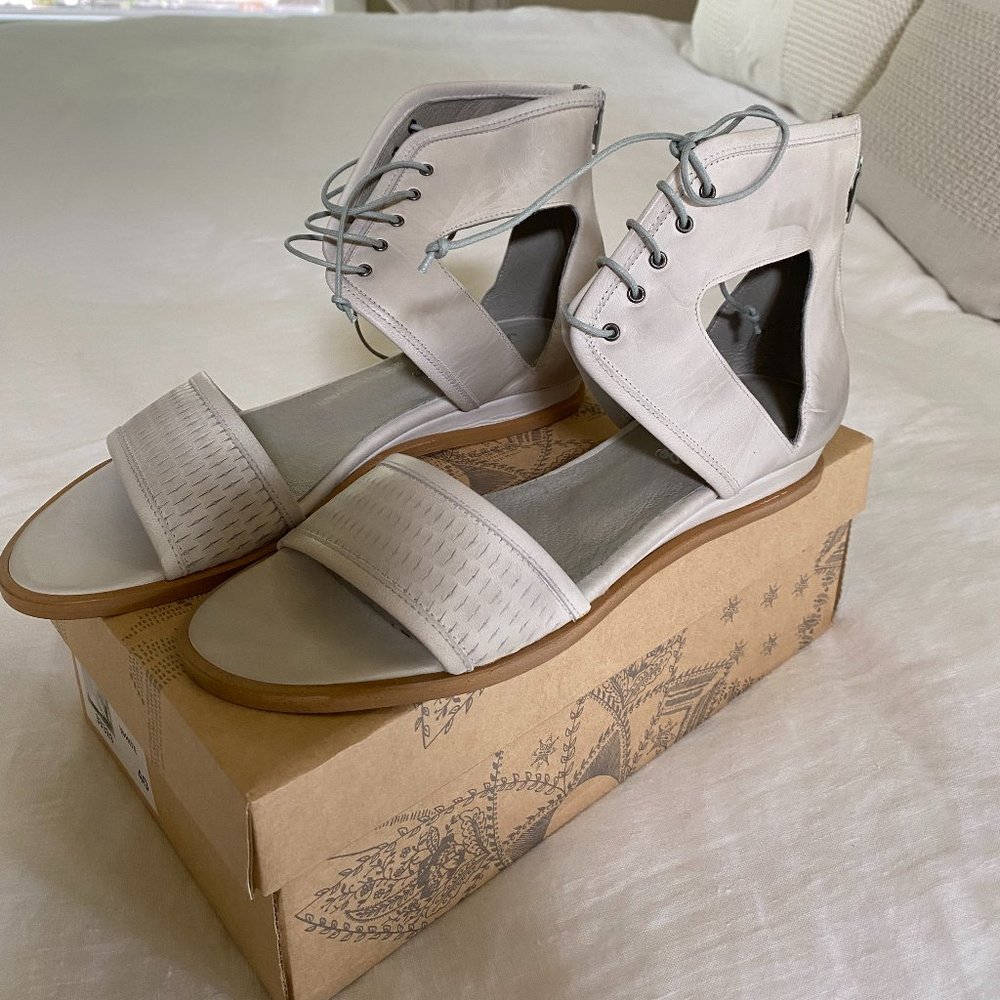 Free People - Date Night Mini Wedge Sandal (White/Cream)